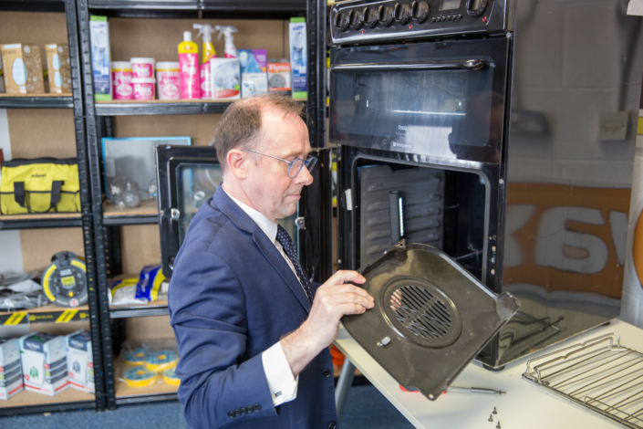 007 705x470 Commercial Photography; Lord Callanan visit to CDSL Birmingham